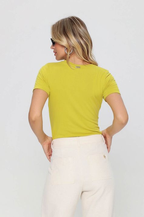T-Shirt-Decote-V